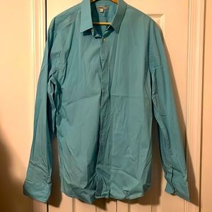 EUC Fitted Express button down shirt